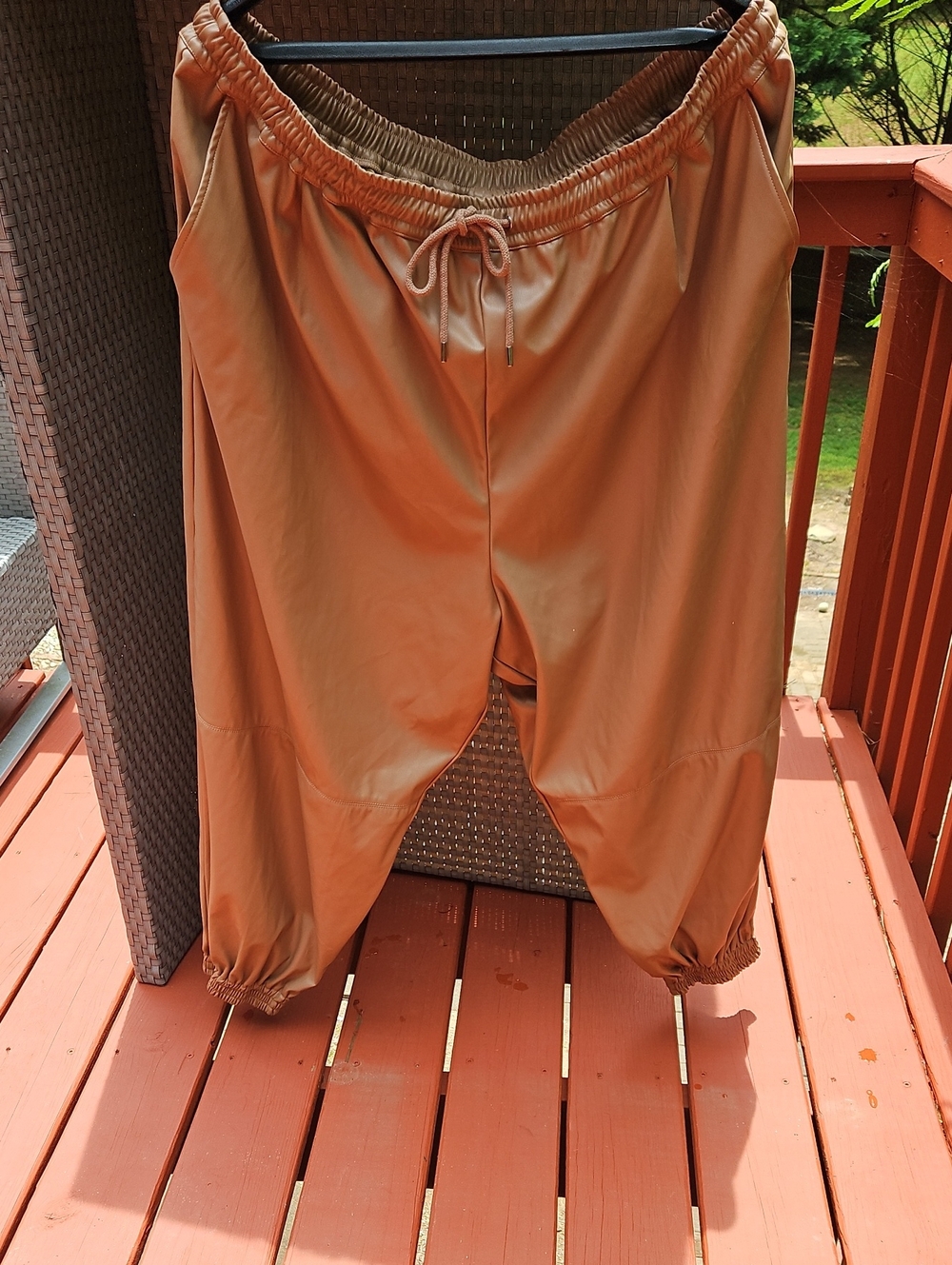 NWOT Elastic-Waist Jogger Pants in BrownTan Drawstring Faux Leather Plus Size 3X